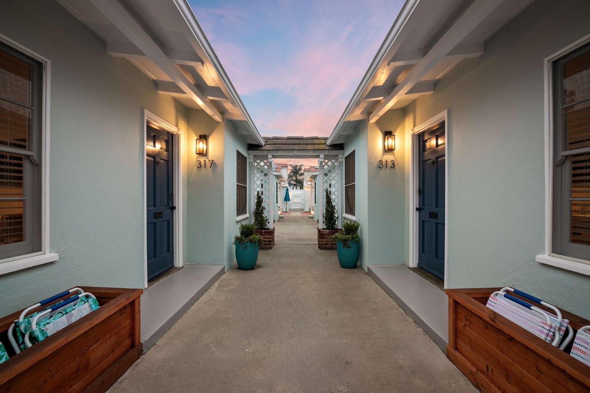 Seaside 1br Steps To Windansea & Peek Views